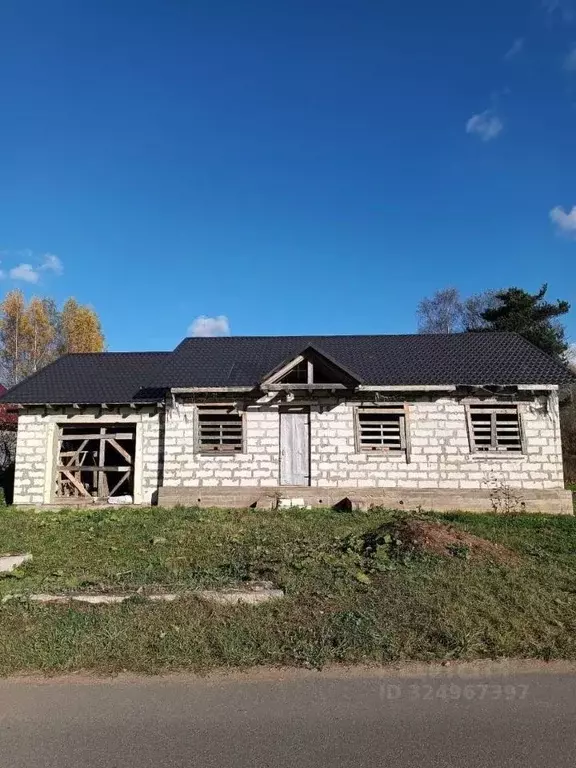 Дом в Новгородская область, Крестцы рп ул. Марии Ивановой (120 м) - Фото 1