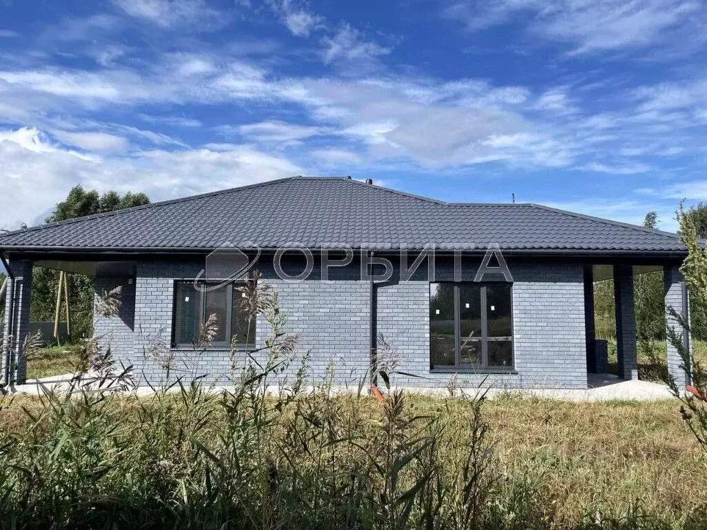 Дом в Тюменская область, Тюмень Березняковский мкр, ул. Березняковская ... - Фото 1