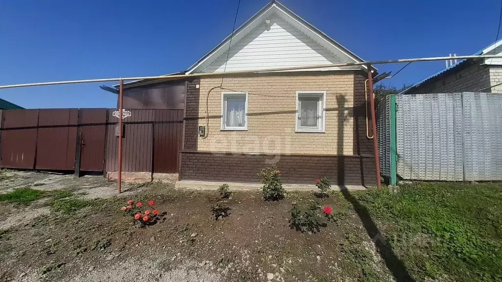 Дом в Белгородская область, Короча городское поселение, с. Пушкарное . - Фото 0