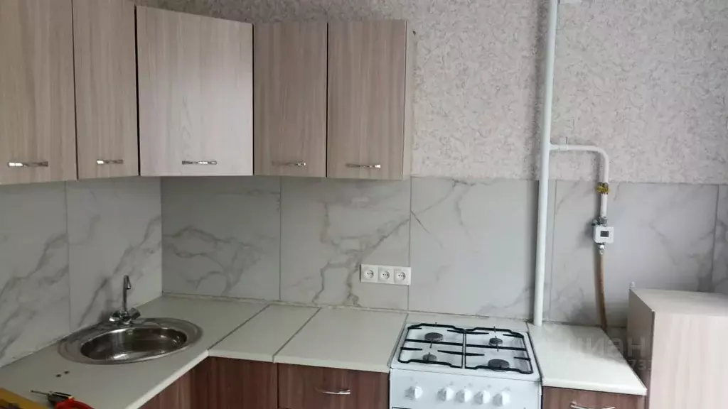 2-к кв. Омская область, Омск ул. Кирова, 22 (53.3 м) - Фото 2