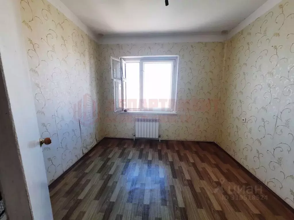3-к кв. Астраханская область, Астрахань ул. Куликова, 77к2 (72.5 м) - Фото 0