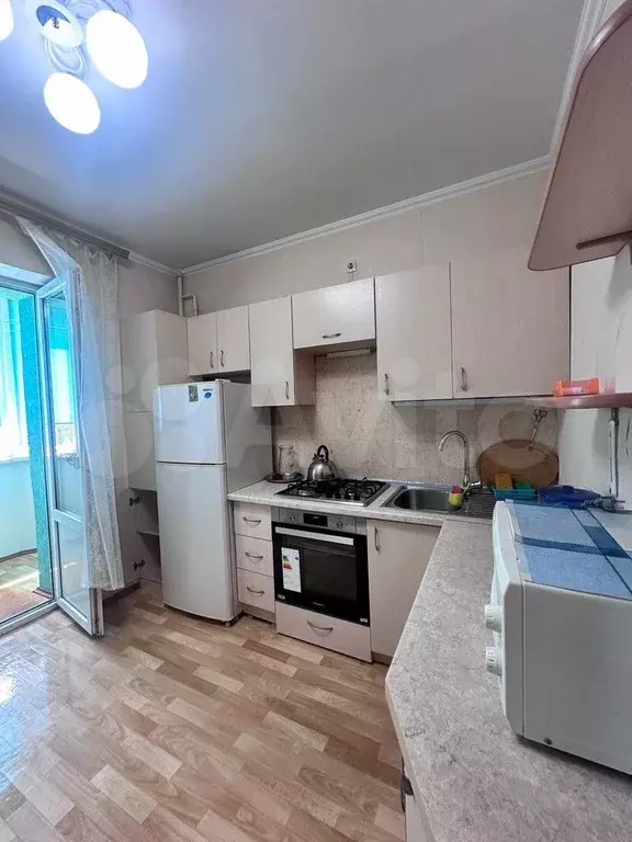 1-к. квартира, 42 м, 2/9 эт. - Фото 1