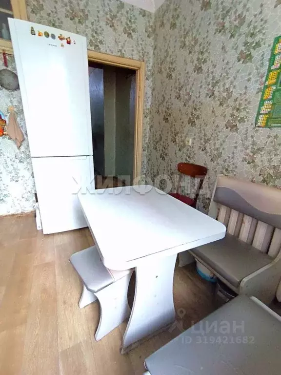 3-к кв. Кемеровская область, Кемерово Гурьевская ул., 14 (77.2 м) - Фото 1