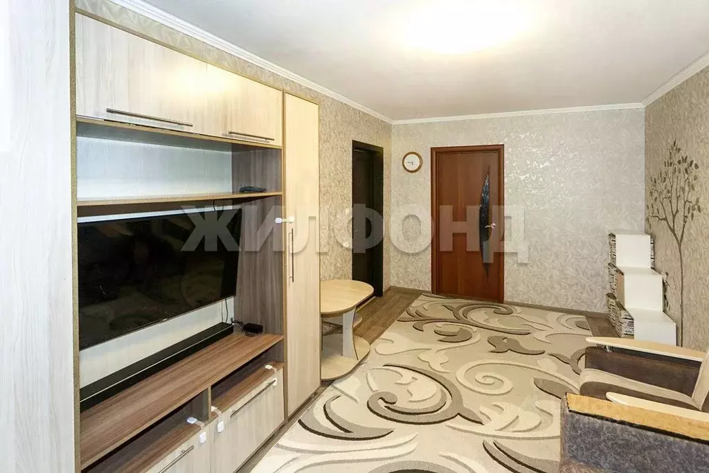 3-к кв. Алтайский край, Барнаул ул. Попова, 67 (61.8 м) - Фото 1