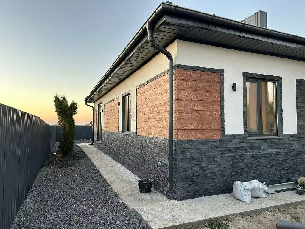 Продается коттедж в пгт Быково - Фото 1