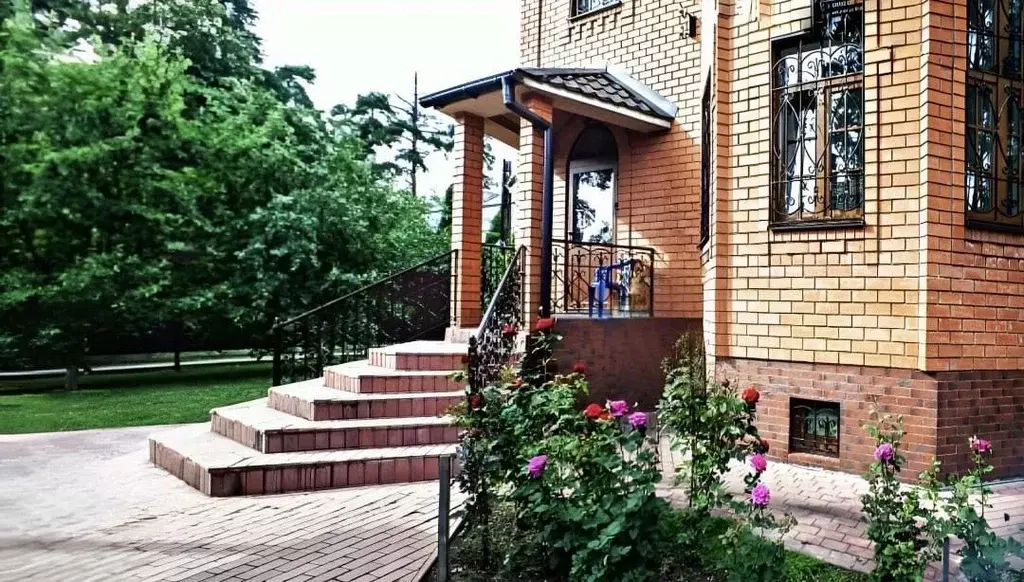 Дом в Московская область, Люберцы городской округ, Малаховка пгт ш. ... - Фото 2