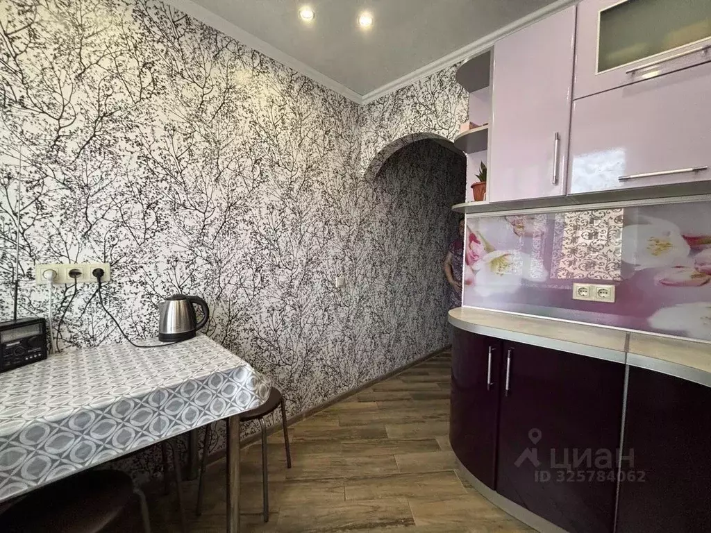 1-к кв. Саратовская область, Саратов Крымская ул., 25 (32.0 м) - Фото 2