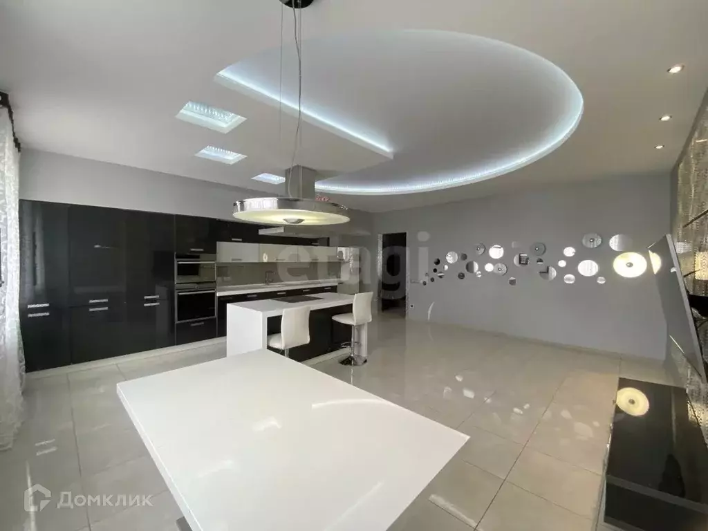 Продаётся 4-к квартира, 146 м - Фото 0