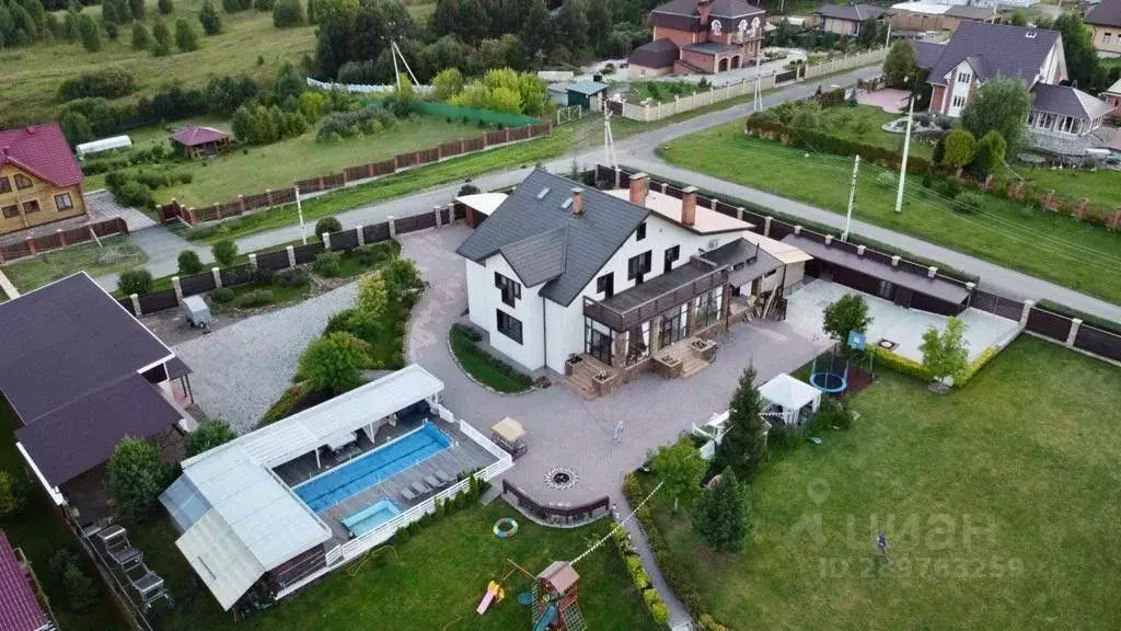 Дом в Кемеровская область, Новокузнецкий муниципальный округ, с. ... - Фото 1