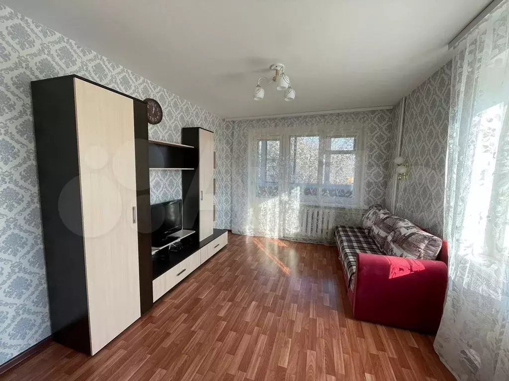 1-к. квартира, 35 м, 1/3 эт. - Фото 0