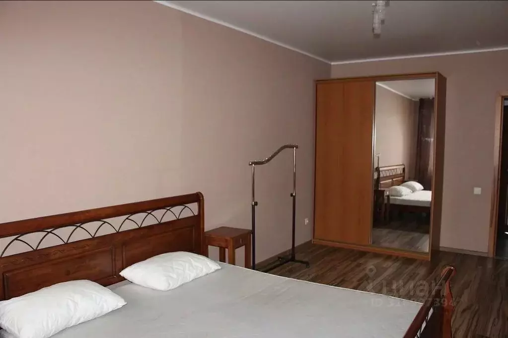 3-к кв. Новосибирская область, Новосибирск Стартовая ул., 3 (82.6 м) - Фото 0