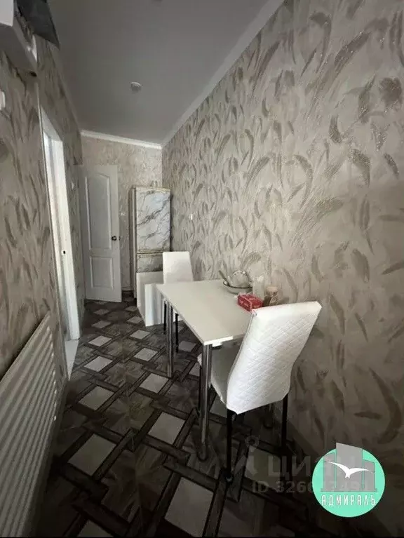 1-к кв. Краснодарский край, Крымск Привокзальная ул., 4 (30.0 м) - Фото 1