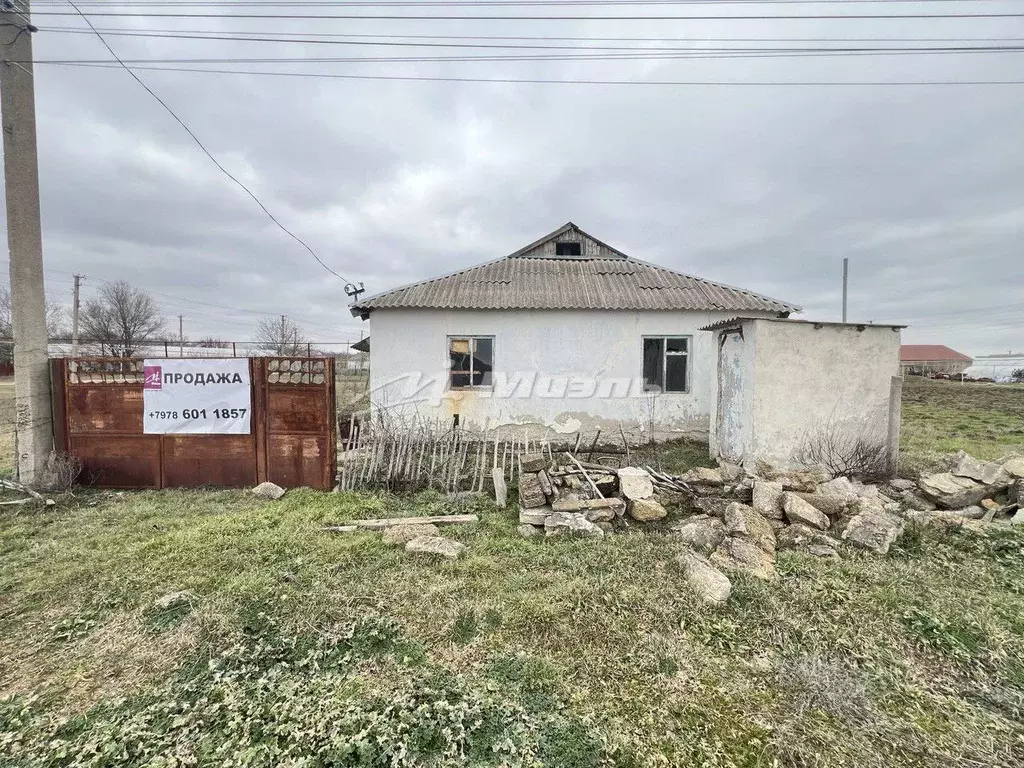 Дом в Крым, Джанкойский район, с. Победное ул. Амет Хана Султана, 18 ... - Фото 1