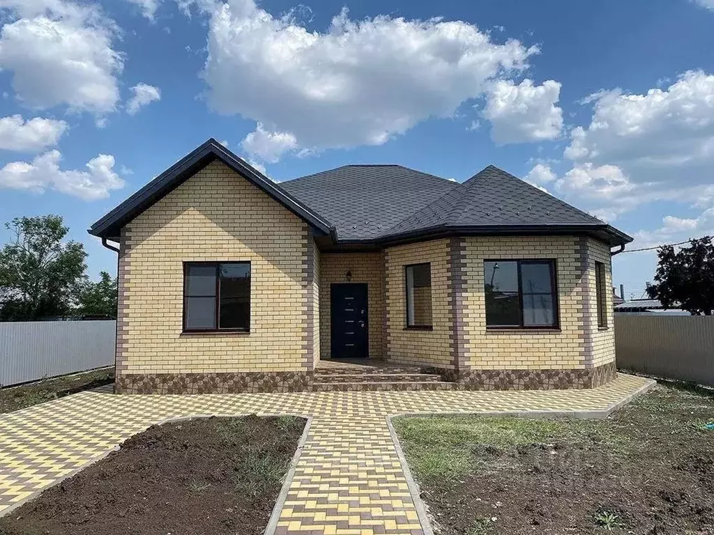 Дом в Ростовская область, Шахты Рабоче-Крестьянская ул., 218 (105 м) - Фото 0