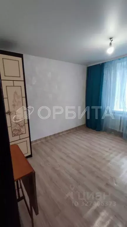 Комната Тюменская область, Тюмень ул. 50 лет Октября, 62а (11.7 м) - Фото 2