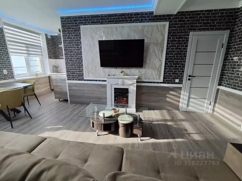 1-к кв. Ростовская область, Шахты просп. Красной Армии, 136 (50.0 м) - Фото 2