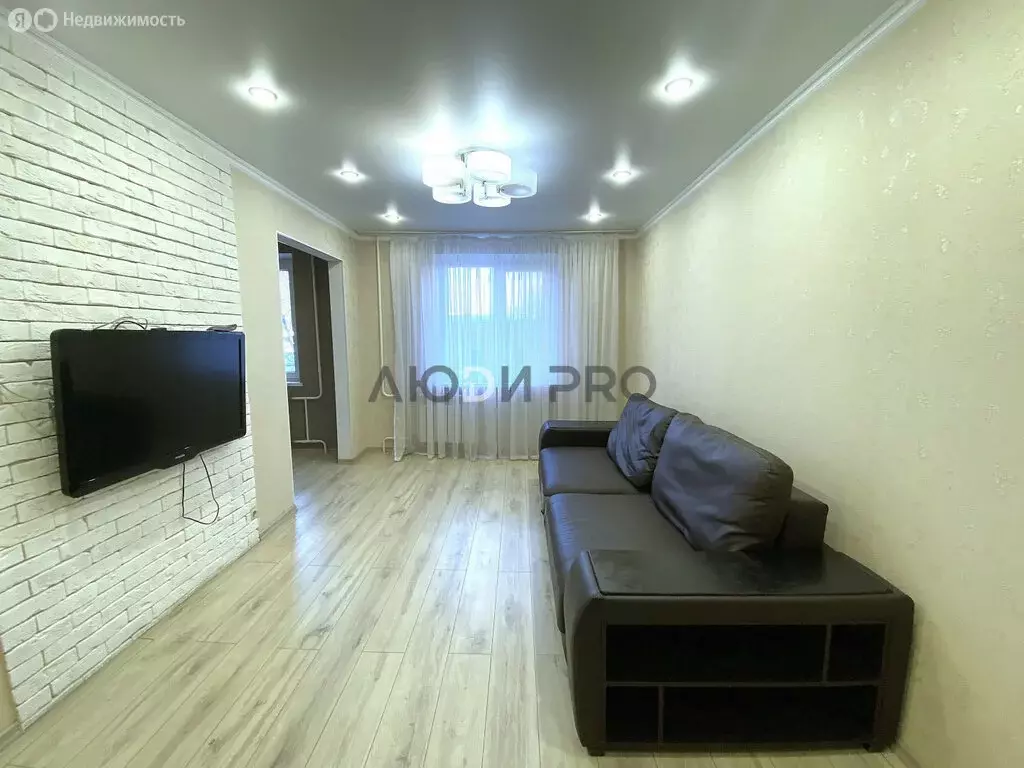 2-комнатная квартира: Саратов, Большая Садовая улица, 175/183 (47.3 м) - Фото 1