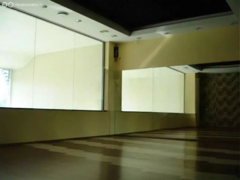 Торговая площадь (900 м) - Фото 2