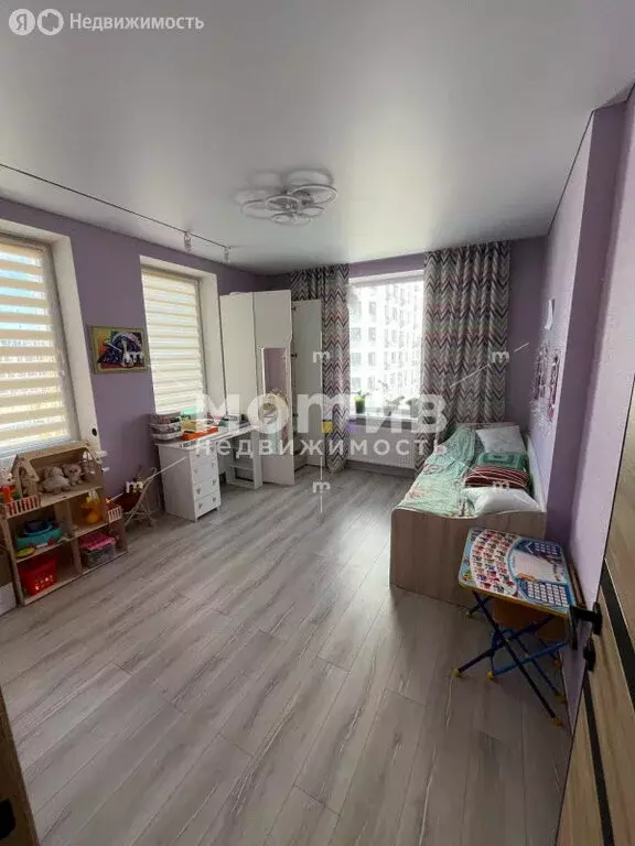 2-комнатная квартира: Тюмень, улица Новосёлов, 105 (56.2 м) - Фото 1