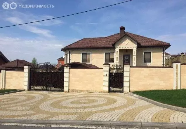 Дом в Белгород, микрорайон Новый, Сургутская улица, 3 (206 м) - Фото 0