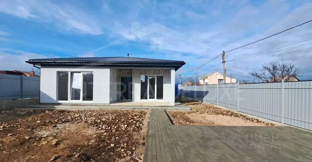 Дом в Севастополь Троллейбусник-1 садоводческое товарищество,  (120 м) - Фото 1