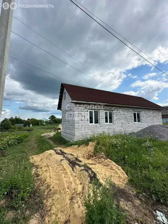 Дом в село Сырское, Воронежская улица, 12 (80 м) - Фото 1