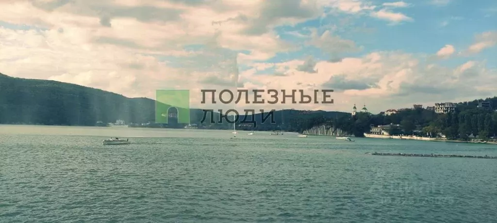 Участок в Краснодарский край, Новороссийск городской округ, с. ... - Фото 1