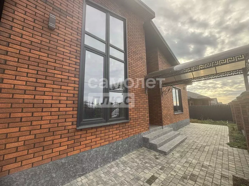 Дом в Краснодарский край, Кореновский район, Платнировское с/пос, ... - Фото 1