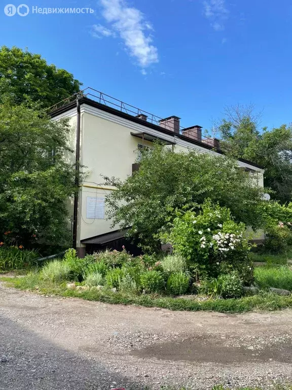 1-комнатная квартира: Ессентуки, улица Свердлова, 46 (27 м) - Фото 0