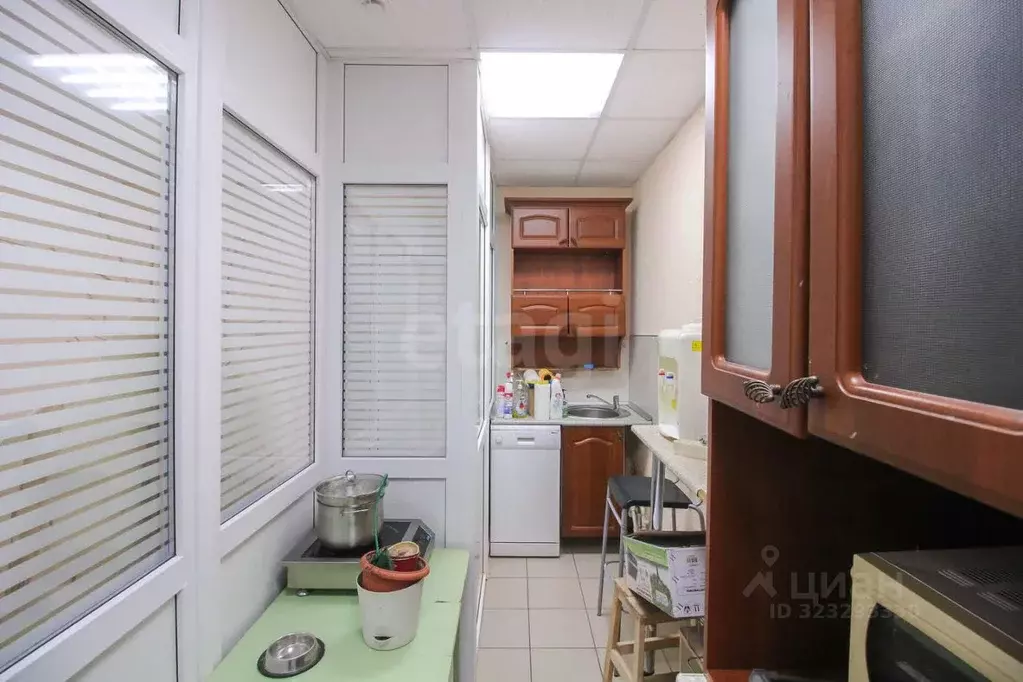 Офис в Алтайский край, Барнаул ул. Гущина, 150/24 (65 м) - Фото 1