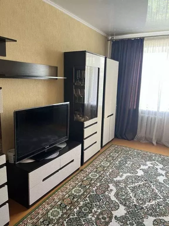 3-к кв. Брянская область, Брянск ул. Абашева, 8 (63.5 м) - Фото 1