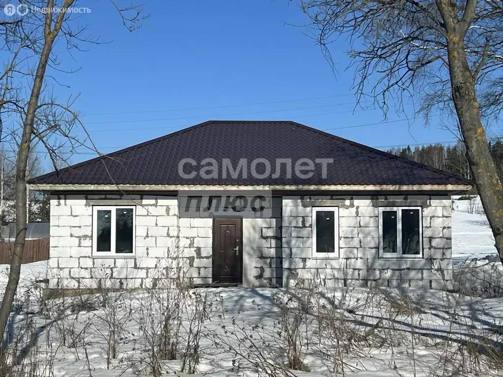 Дом в Ленинское сельское поселение, деревня Луза, Вятская улица, 8 ... - Фото 1