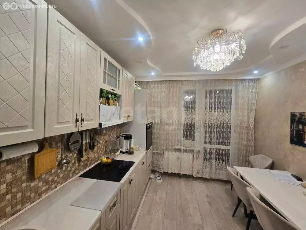 3-комнатная квартира: Тюмень, микрорайон Мыс, Судоремонтная улица, ... - Фото 2