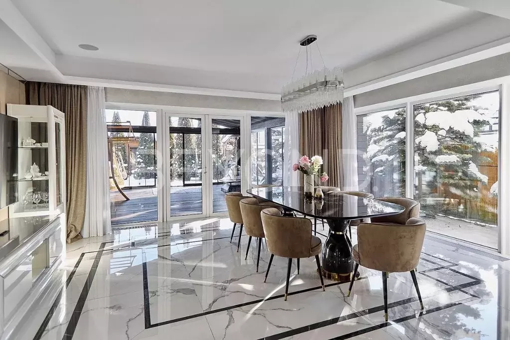 Дом в Санкт-Петербург, Санкт-Петербург, Петергоф ул. Александровская, ... - Фото 1