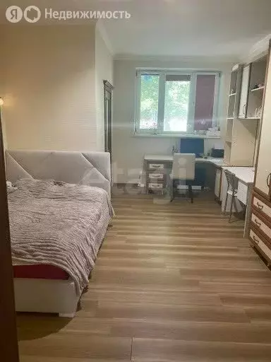 5-комнатная квартира: Армянск, улица Иванищева, 17 (181 м) - Фото 1