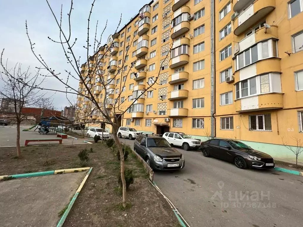 2-к кв. Дагестан, Махачкала ул. Бейбулатова, 4 (75.0 м) - Фото 0