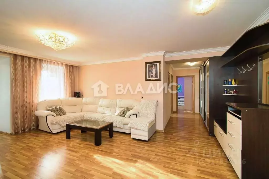 3-к кв. Владимирская область, Владимир ул. Чернышевского, 3 (100.8 м) - Фото 0