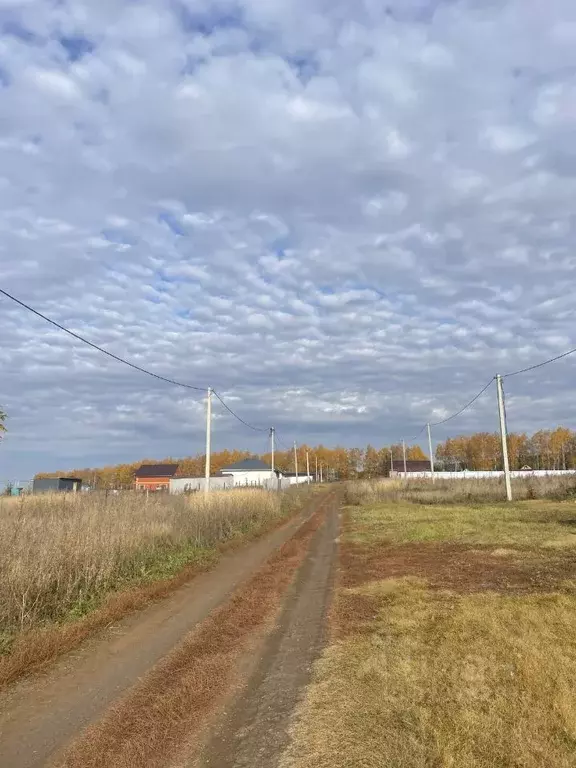 Участок в Башкортостан, Чишминский поссовет, Чишмы рп ул. Фаизова ... - Фото 0