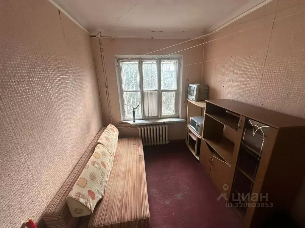 Комната Свердловская область, Екатеринбург ул. Ильича, 5 (9.5 м) - Фото 0