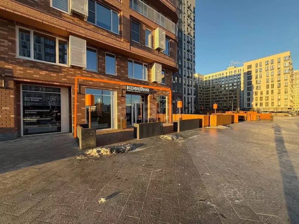 Помещение свободного назначения в Тюменская область, Тюмень ул. Андрея ... - Фото 1