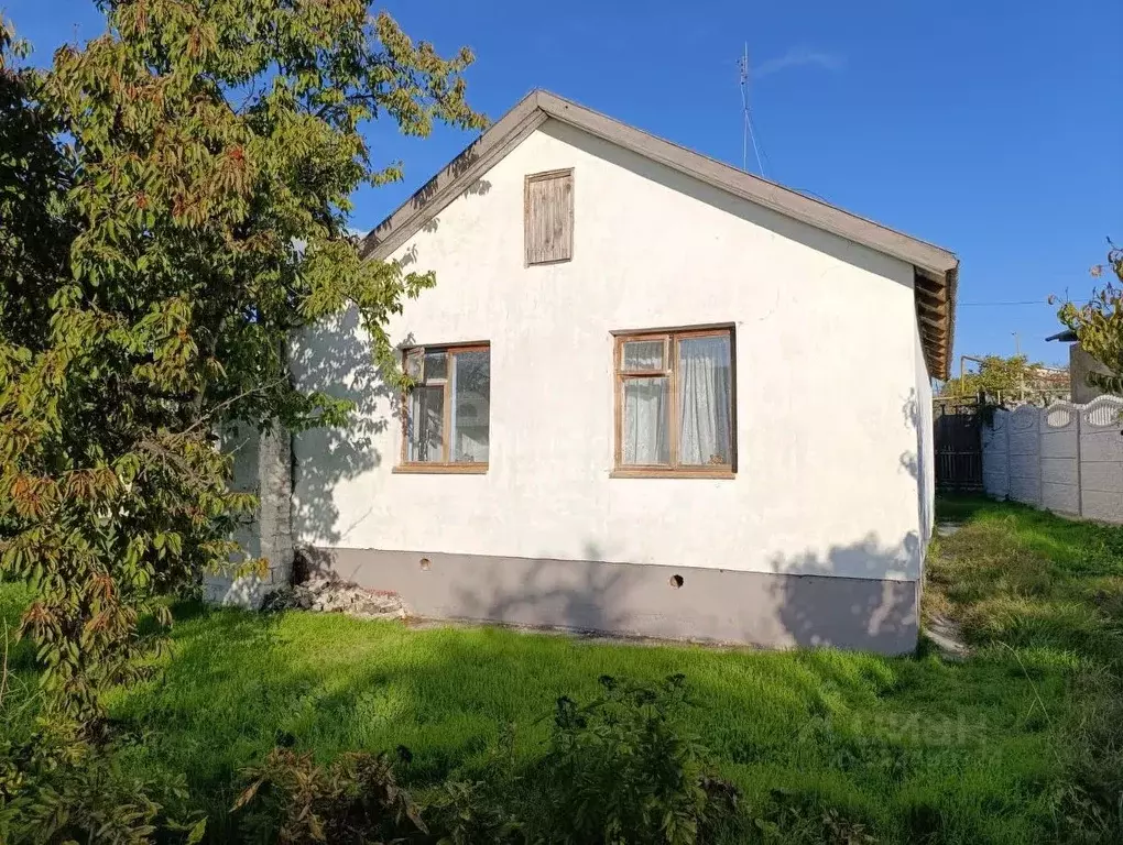 Дом в Крым, Бахчисарайский район, Железнодорожненское с/пос, с. ... - Фото 0