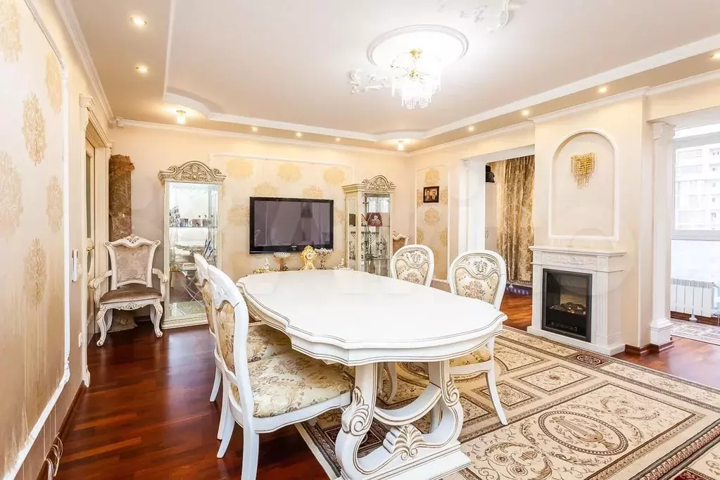 4-к. квартира, 140 м, 6/10 эт. - Фото 1