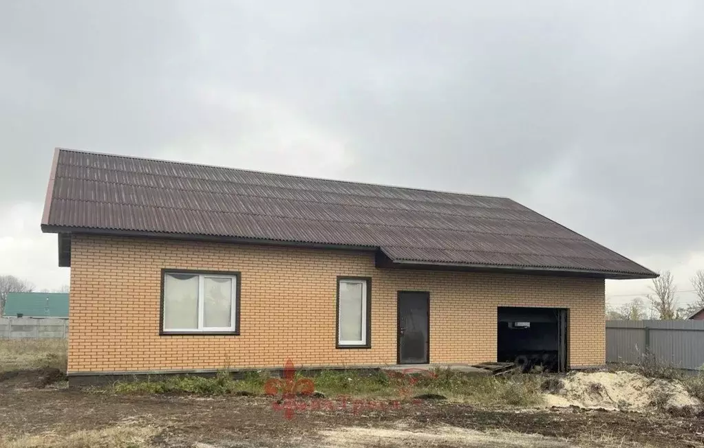 Дом в Белгородская область, Белгород  (150 м) - Фото 1