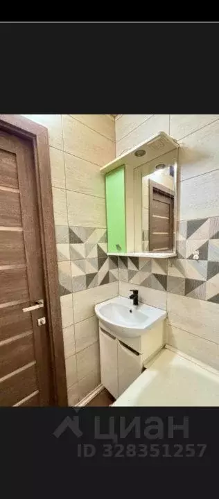 1-к кв. Саха (Якутия), Якутск ул. Петровского, 10/5 (33.5 м) - Фото 1