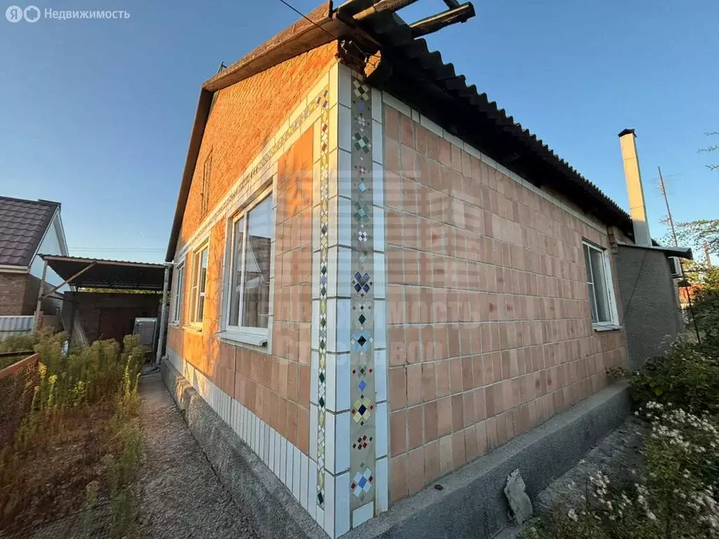 Дом в Матвеев Курган, Комсомольская улица (100 м) - Фото 1