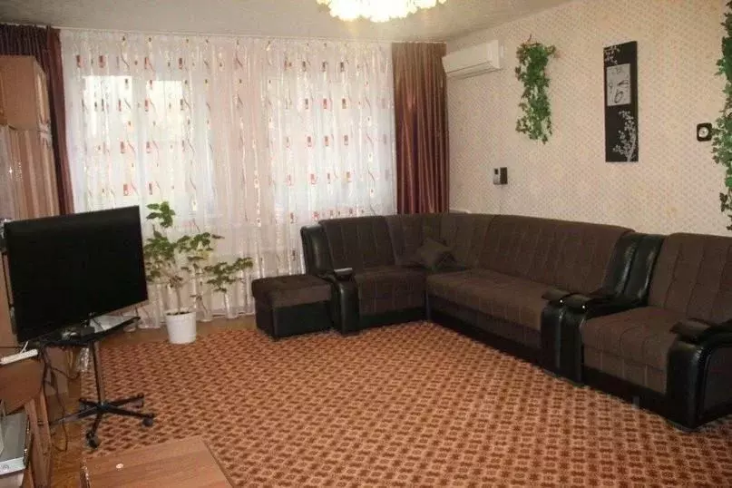 Дом в Краснодарский край, Ейск ул. Короленко, 2 (80 м) - Фото 1