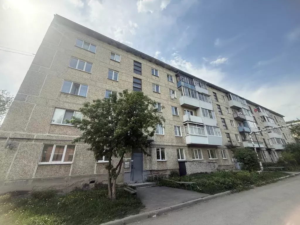 3-комнатная квартира: посёлок городского типа Верхнее Дуброво, ... - Фото 2