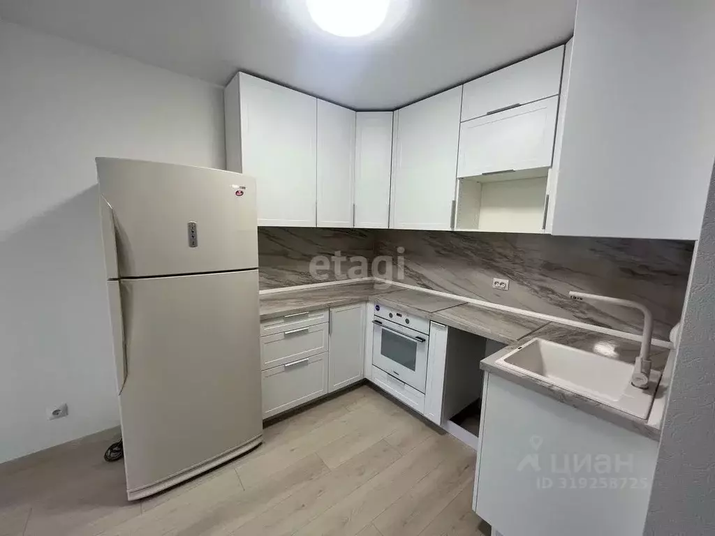 1-к кв. Тюменская область, Тюмень Харьковская ул., 72Б (40.0 м) - Фото 1