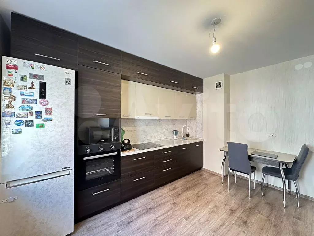 2-к. квартира, 55 м, 5/10 эт. - Фото 0
