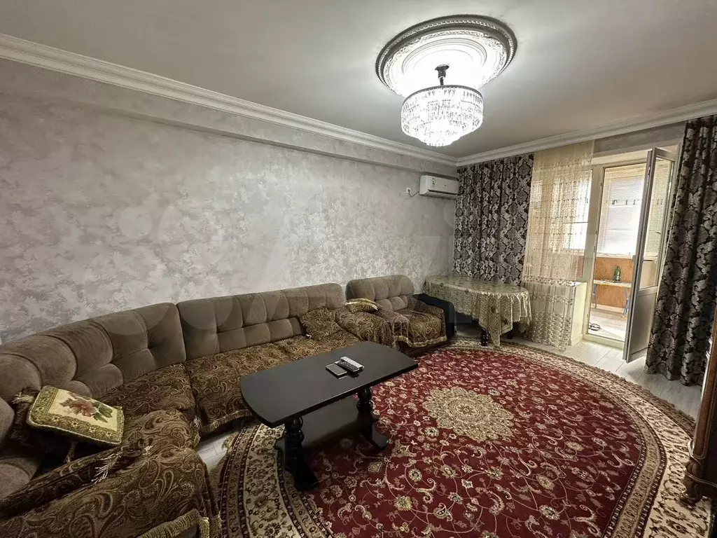 2-к. квартира, 70 м, 2/9 эт. - Фото 1